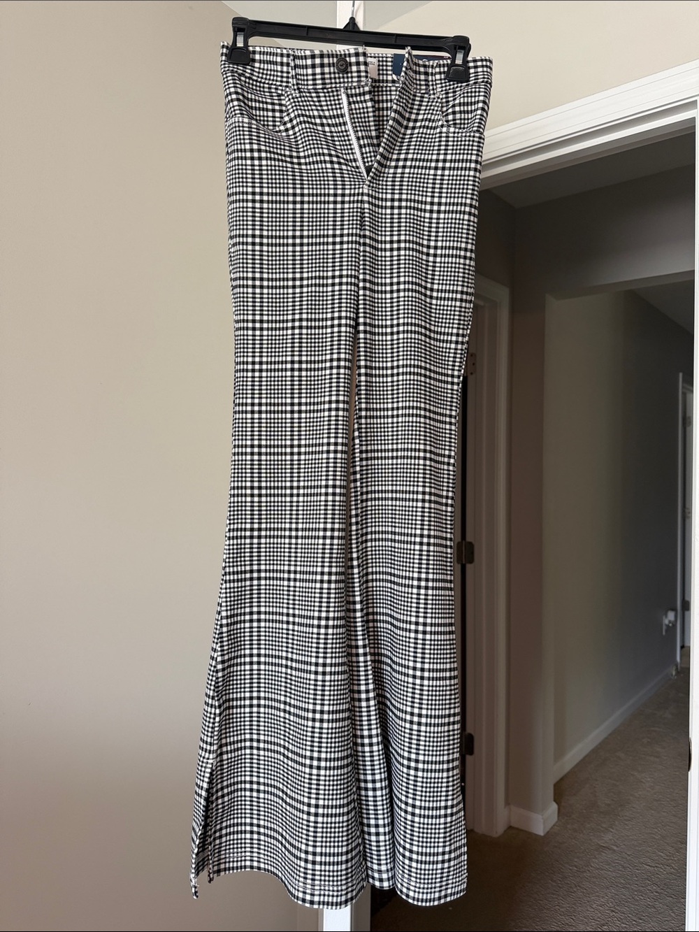Women’s Hollister Black and White Houndstooth Boot-Cut Pants Size XS NWT